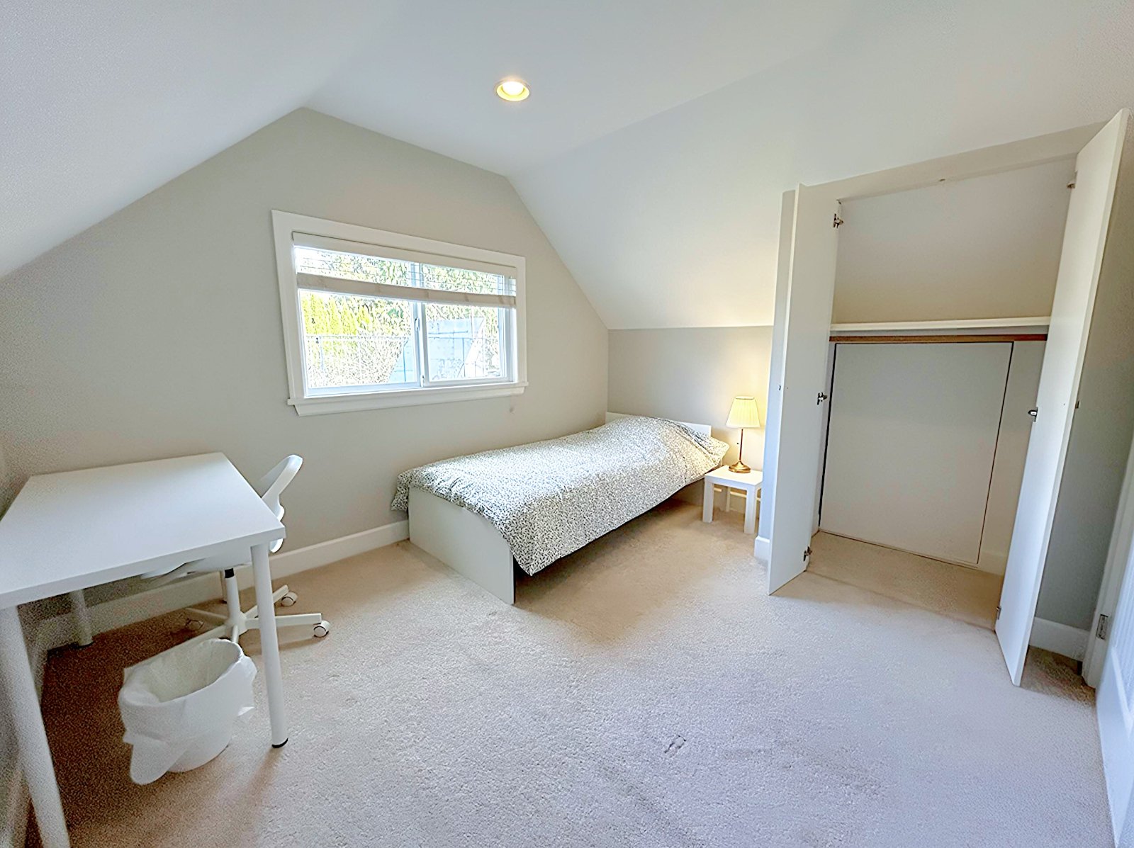 Room in House for Rent - 817 Edgar Ave, Coquitlam, BC 2